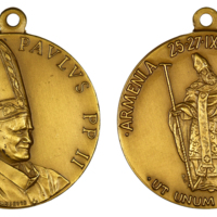ANRO-1714 Pope John Paul II's visit to Armenia Medal, September 25-27, 2001 (Small, Looped).jpg
